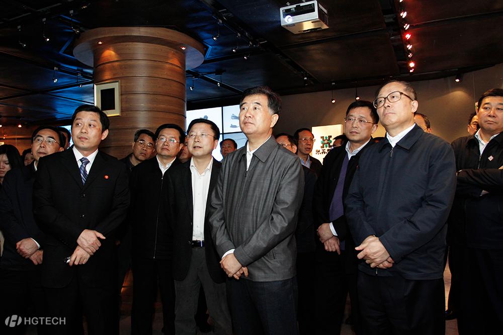 11、2012年4月9日 现任天下政协主席汪洋率团考察k8凯发官网入口科技.jpg